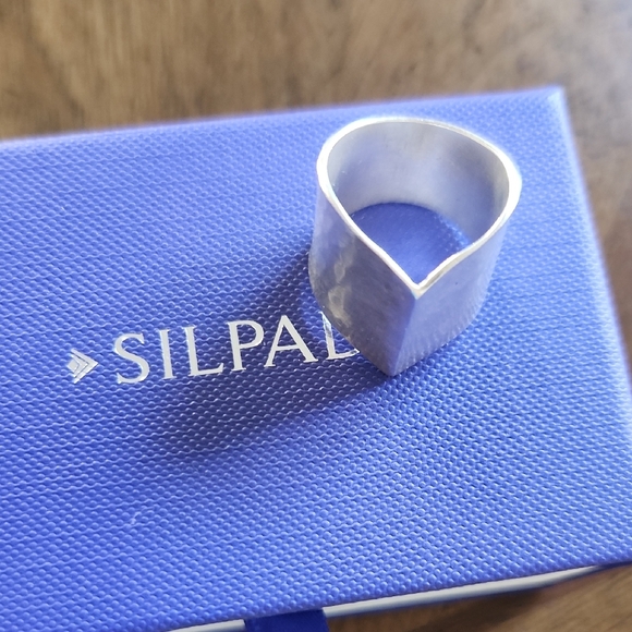 Silpada Silver Chevron Wide Band Ring - Picture 3 of 4